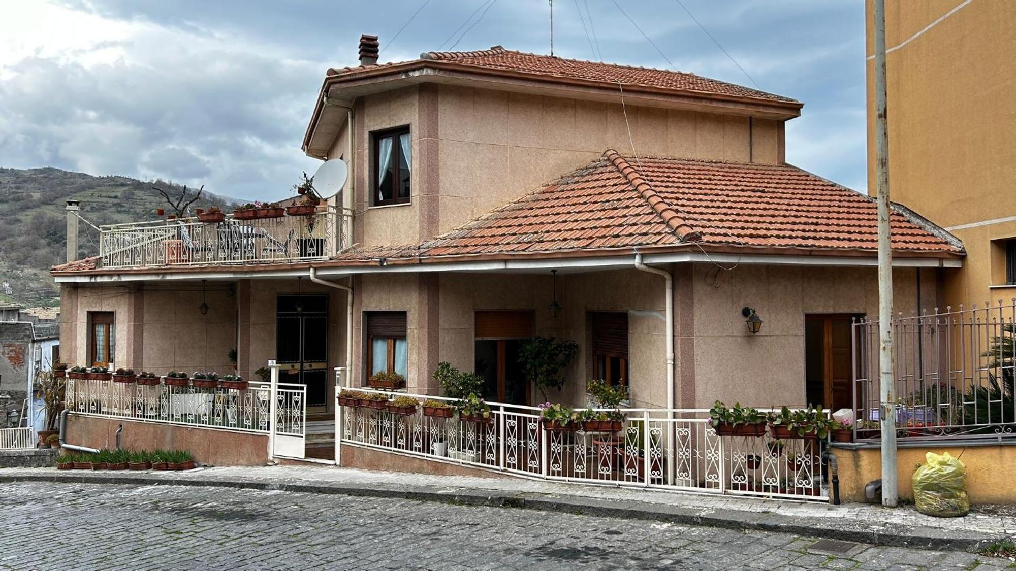 ホテル Casa Don Vicenzo ランダッツォ エクステリア 写真
